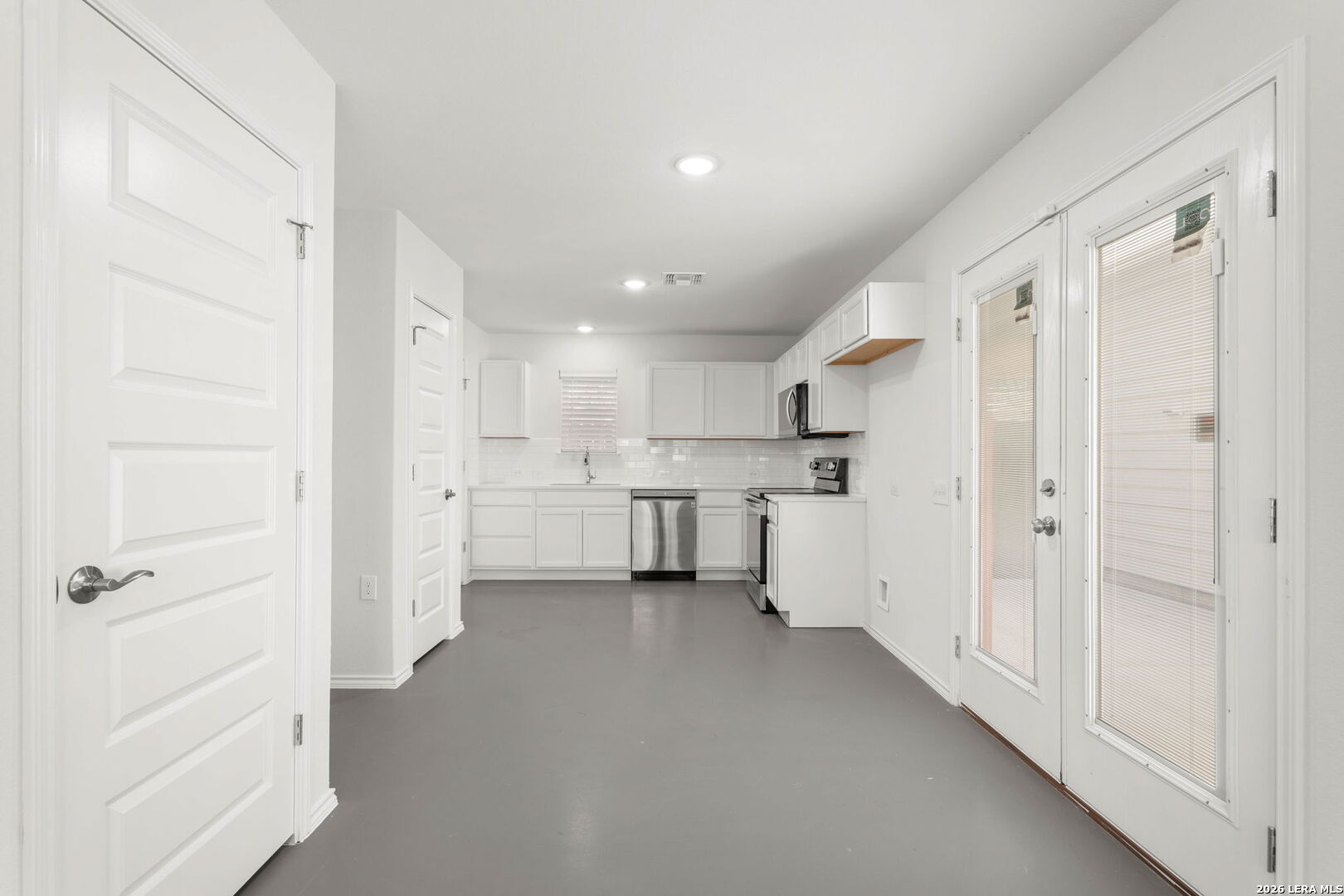 631 E Carolina 3