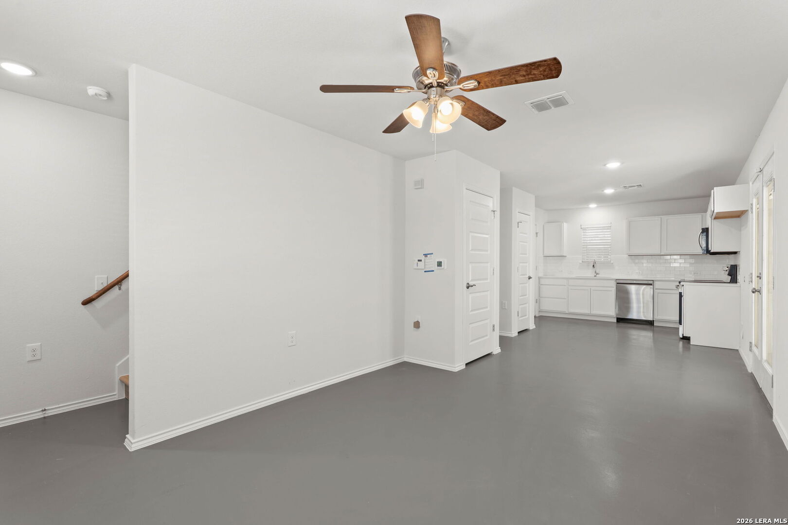 631 E Carolina 3