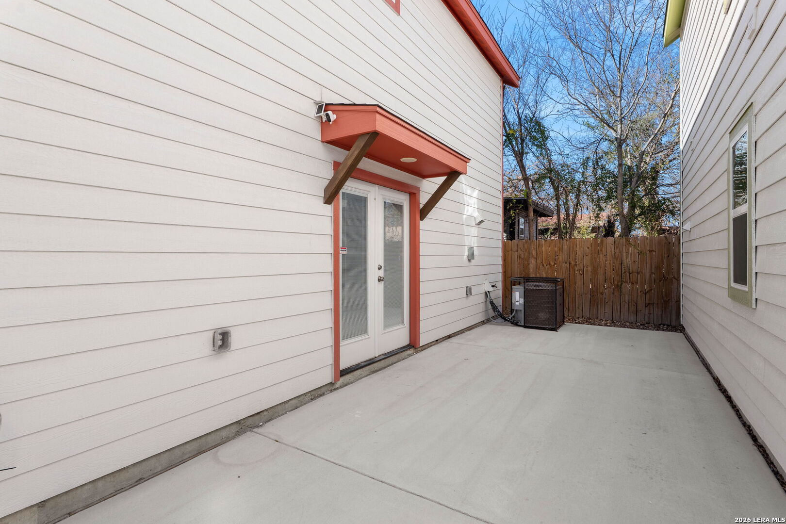 631 E Carolina 3