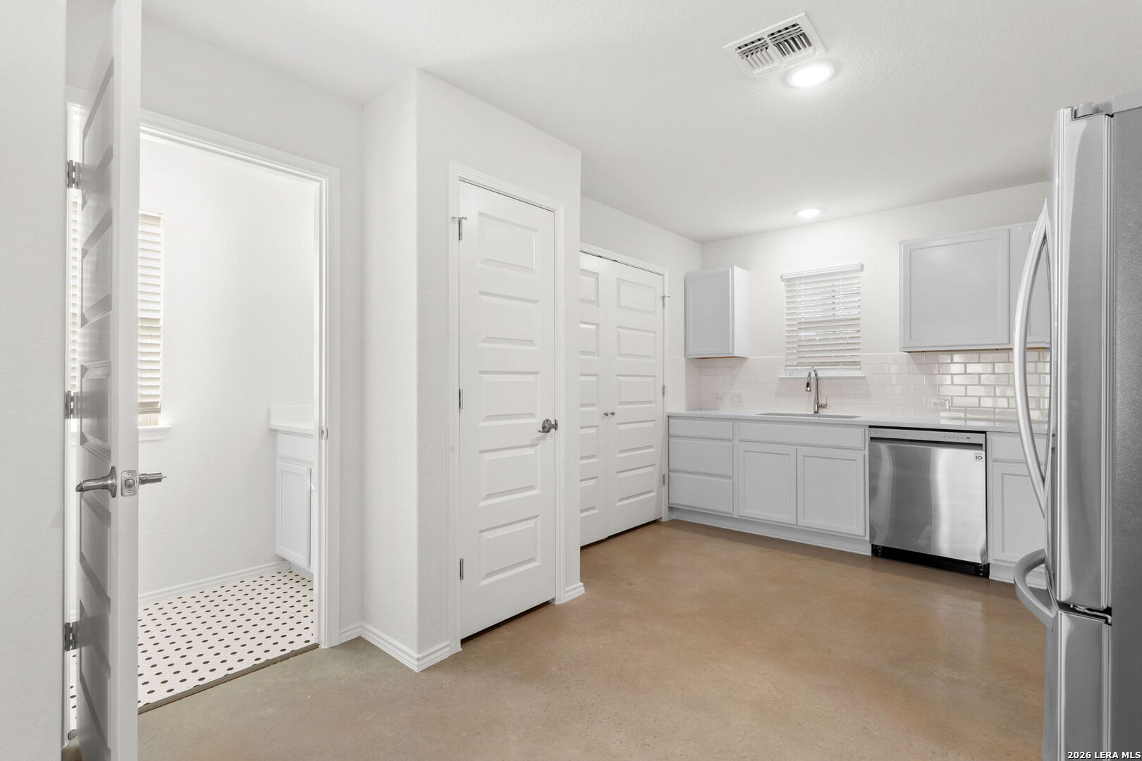 631 E Carolina 1