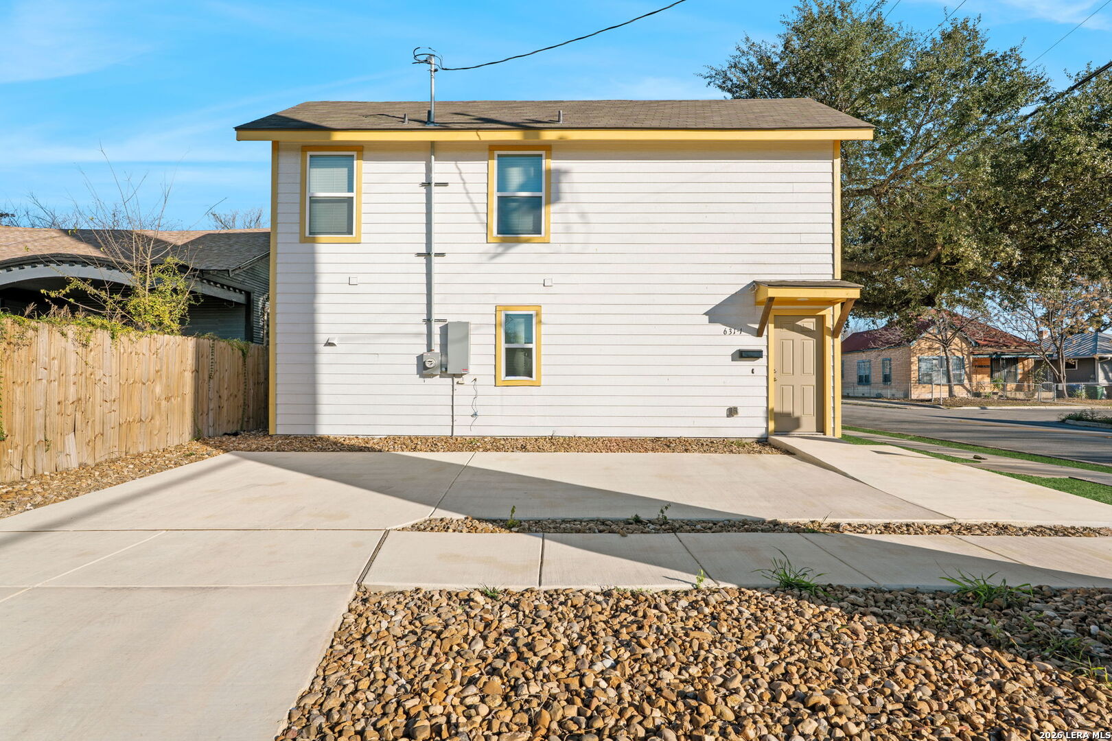 631 E Carolina 1