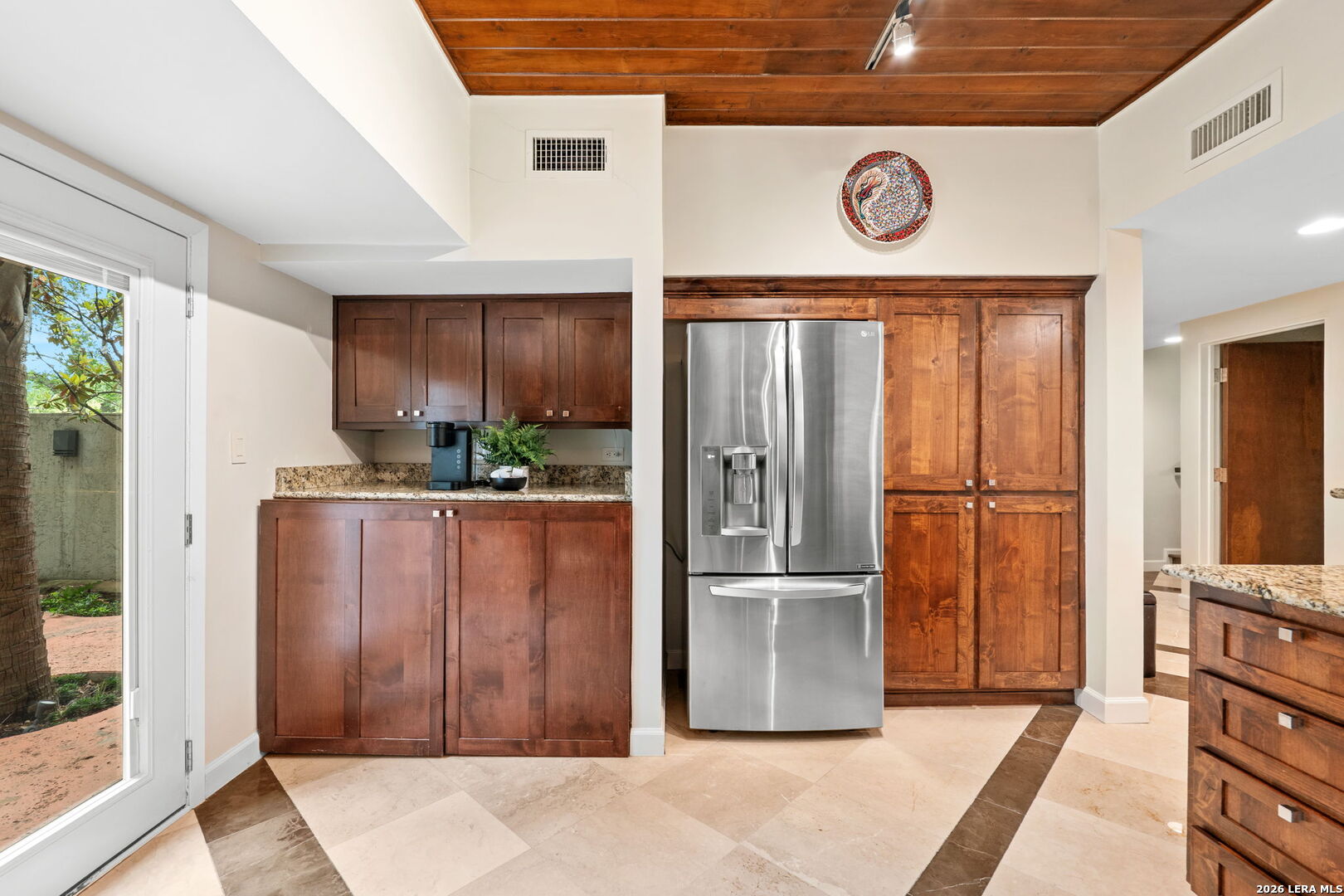 3102 EISENHAUER RD C26