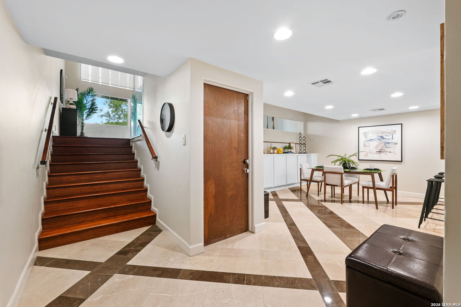 3102 EISENHAUER RD C26