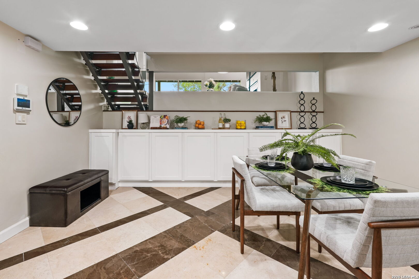 3102 EISENHAUER RD C26
