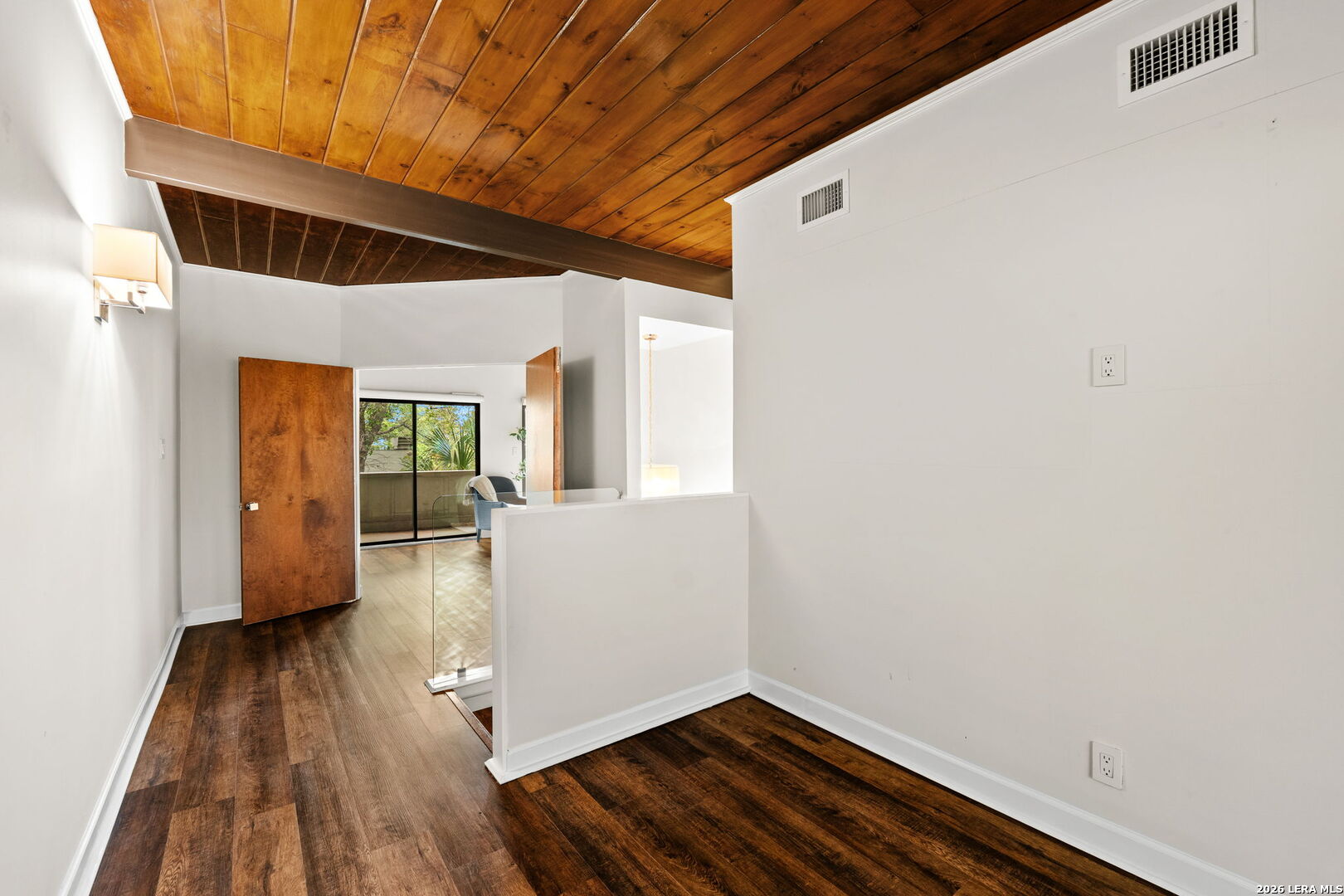 3102 EISENHAUER RD C26
