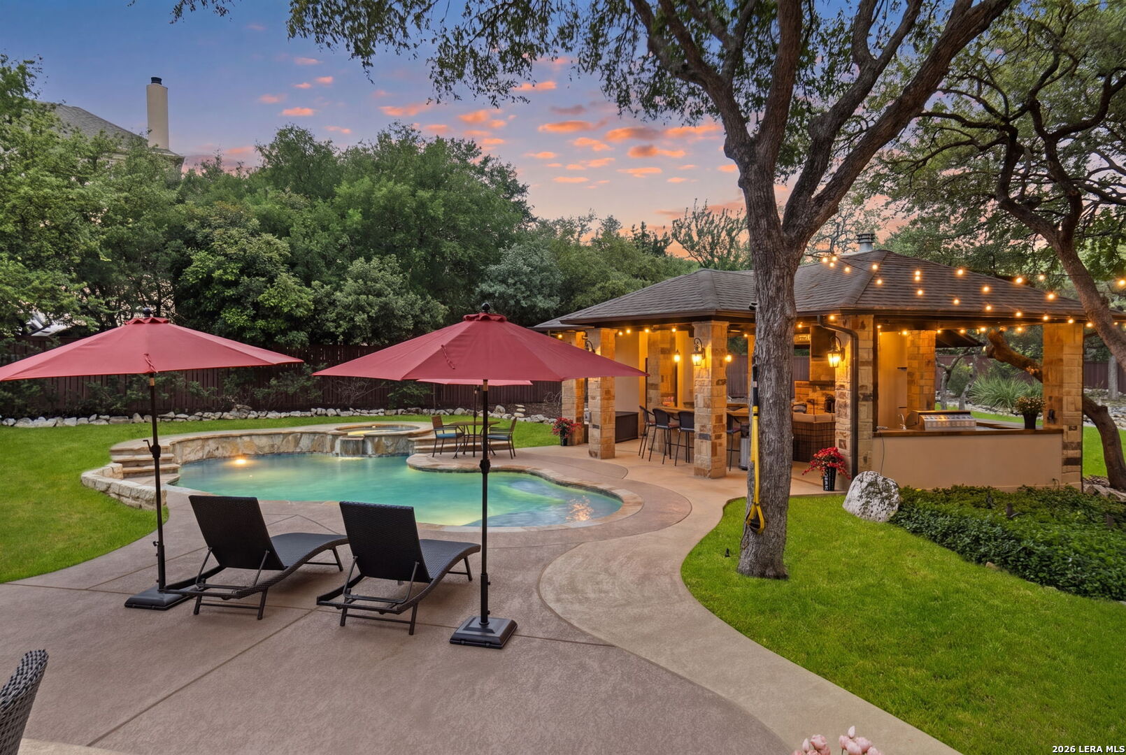 921 GREAT TREE DR