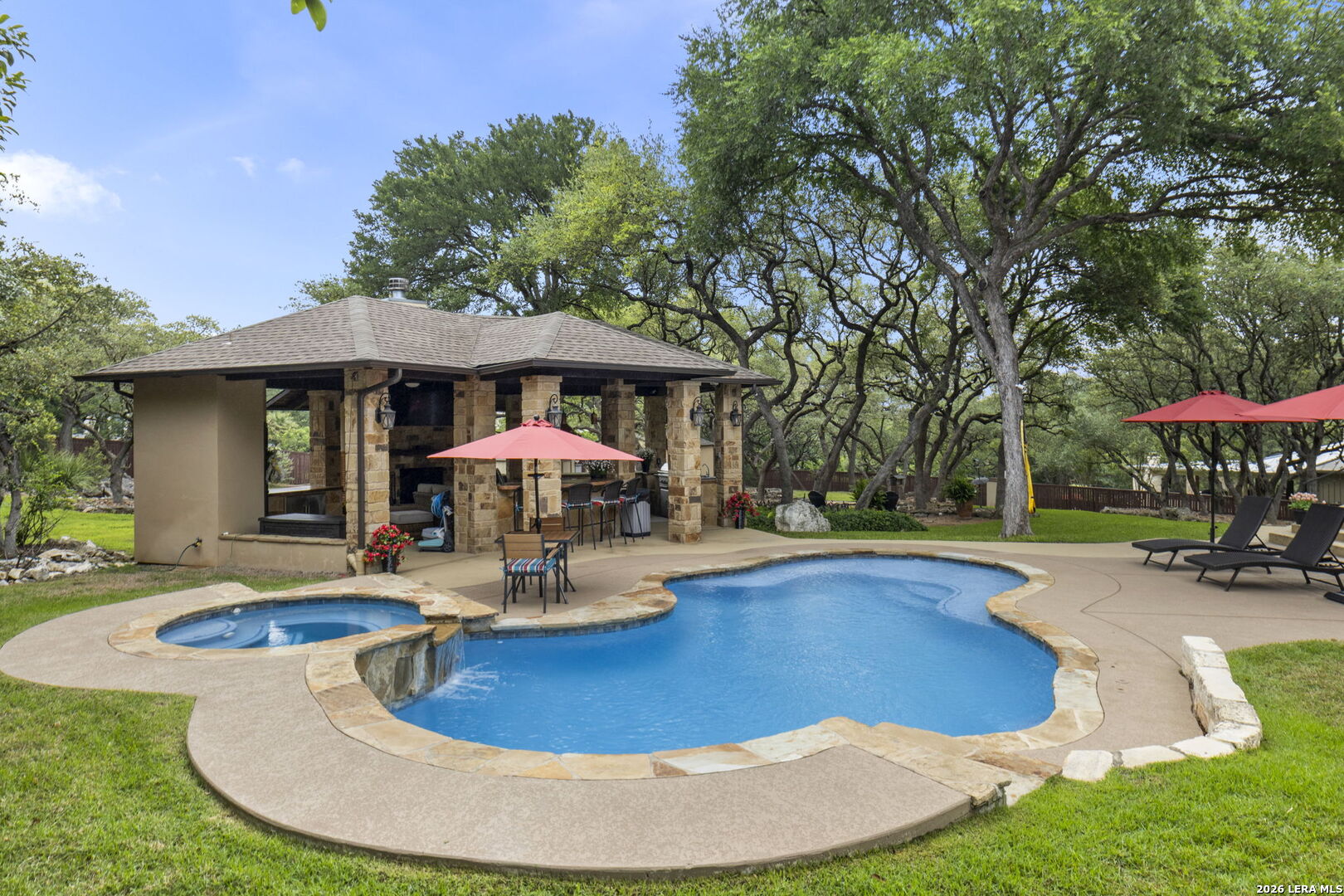 921 GREAT TREE DR