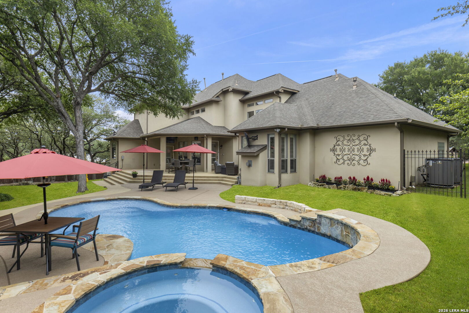 921 GREAT TREE DR