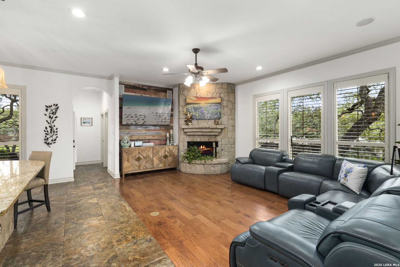 921 GREAT TREE DR