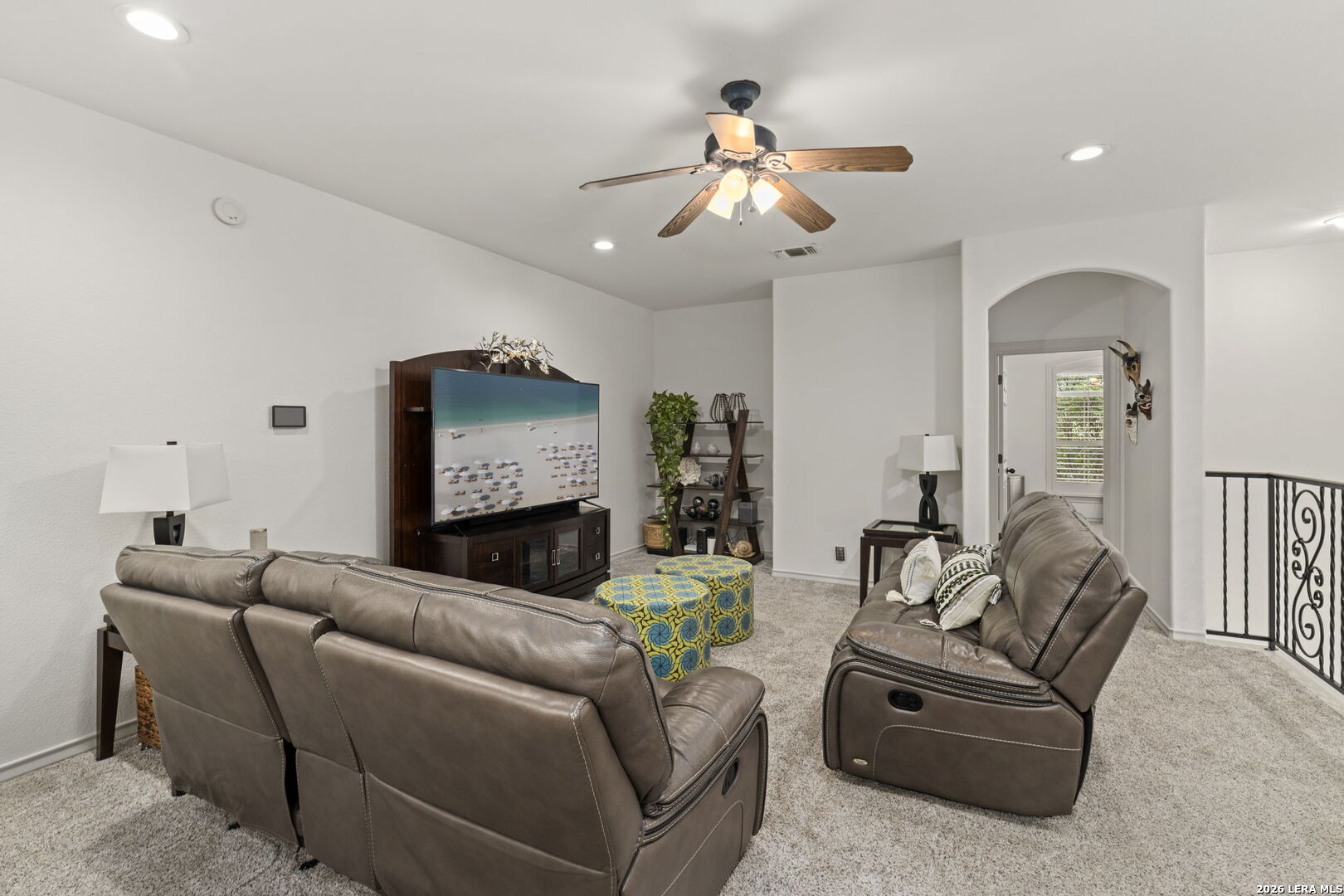 921 GREAT TREE DR