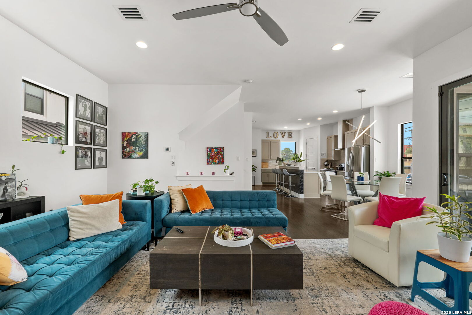 825 N Saint Marys St UNIT 301