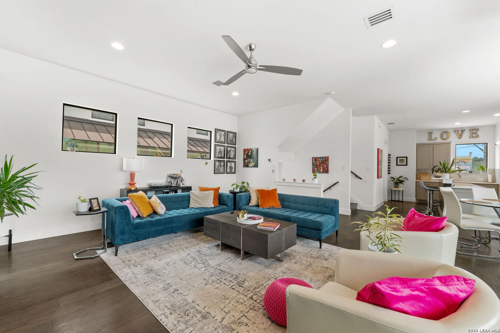 825 N Saint Marys St UNIT 301