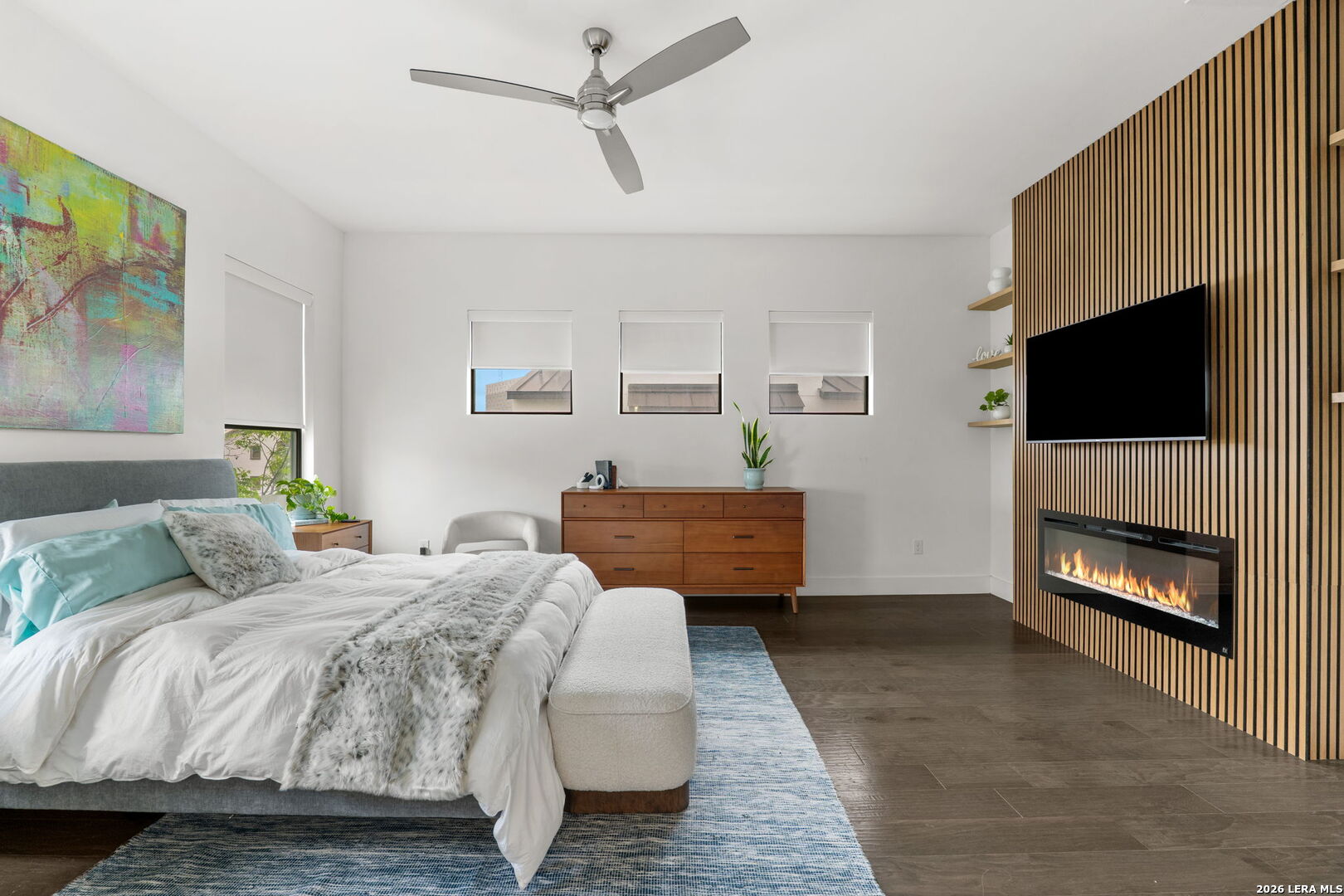825 N Saint Marys St UNIT 301
