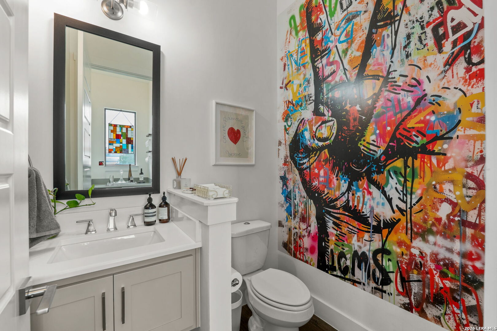 825 N Saint Marys St UNIT 301