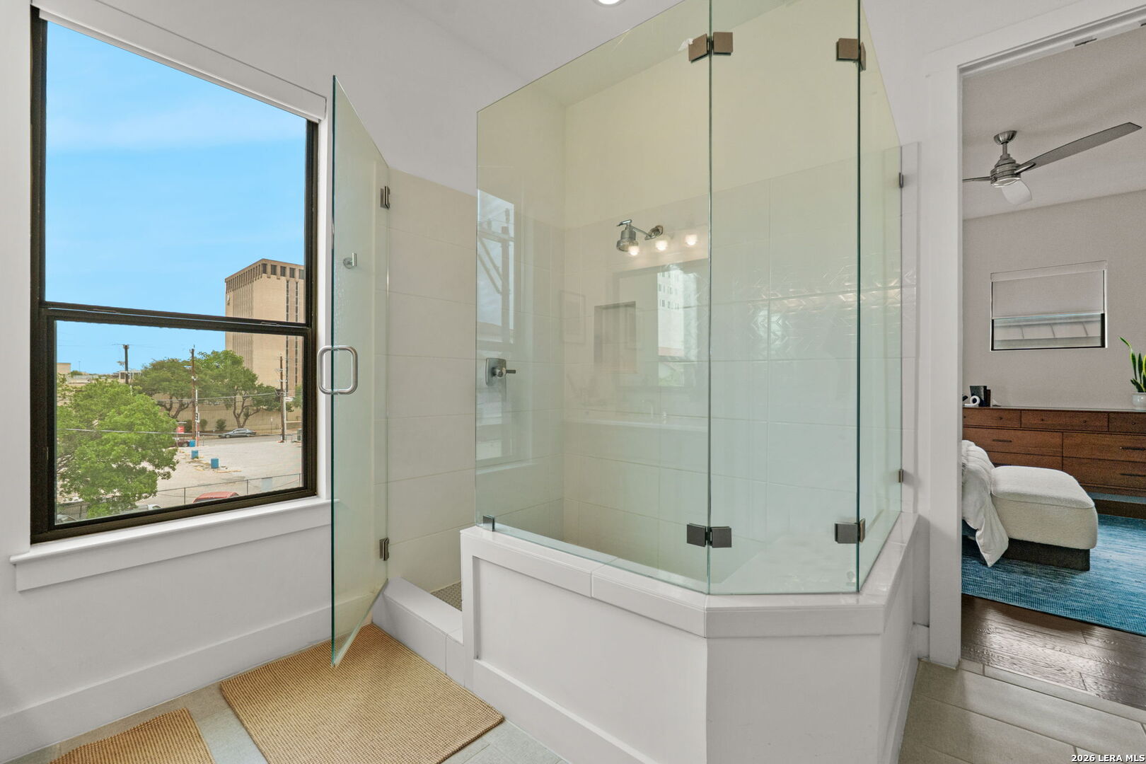825 N Saint Marys St UNIT 301