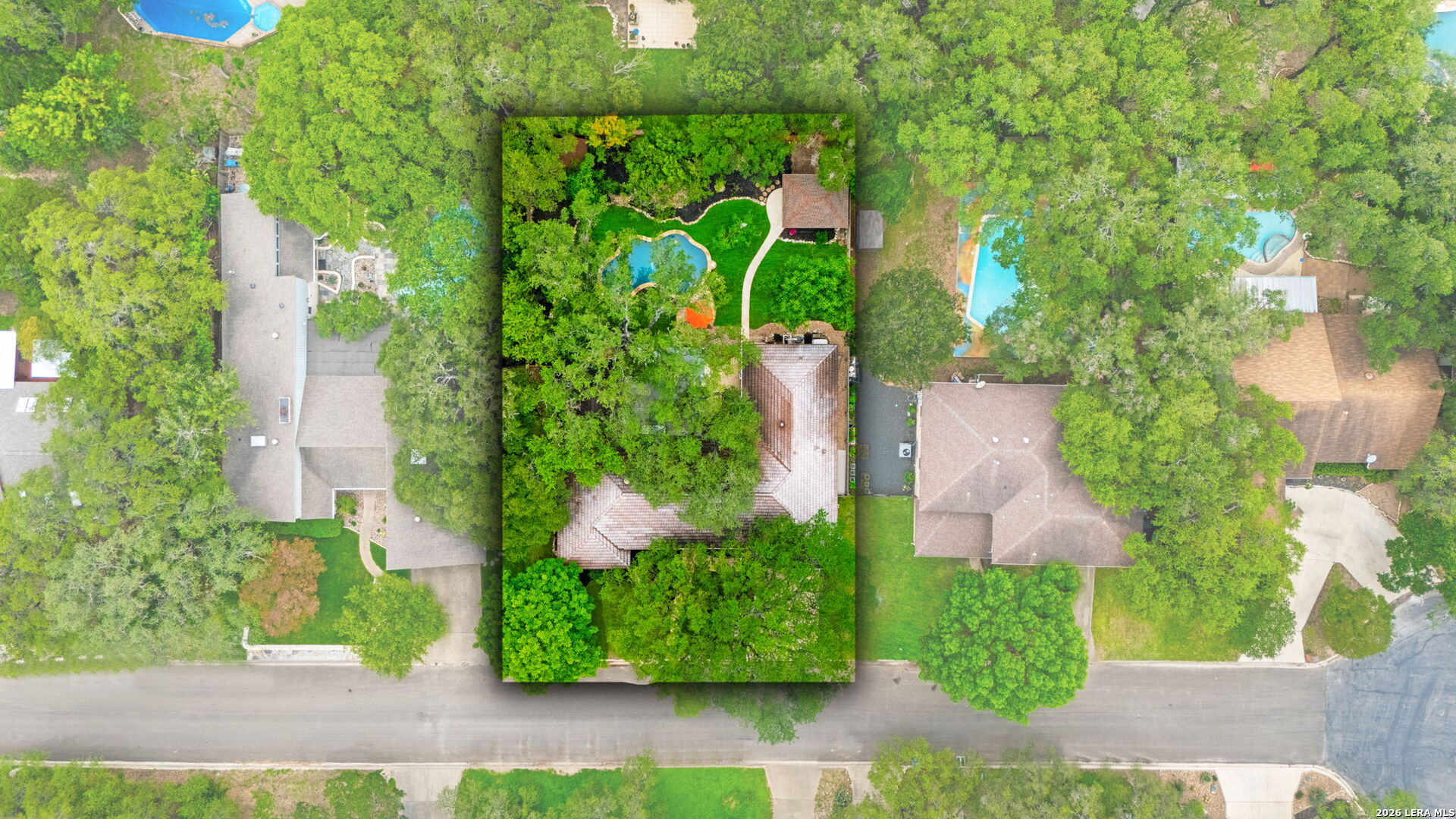 318 WHISPER WOOD LN