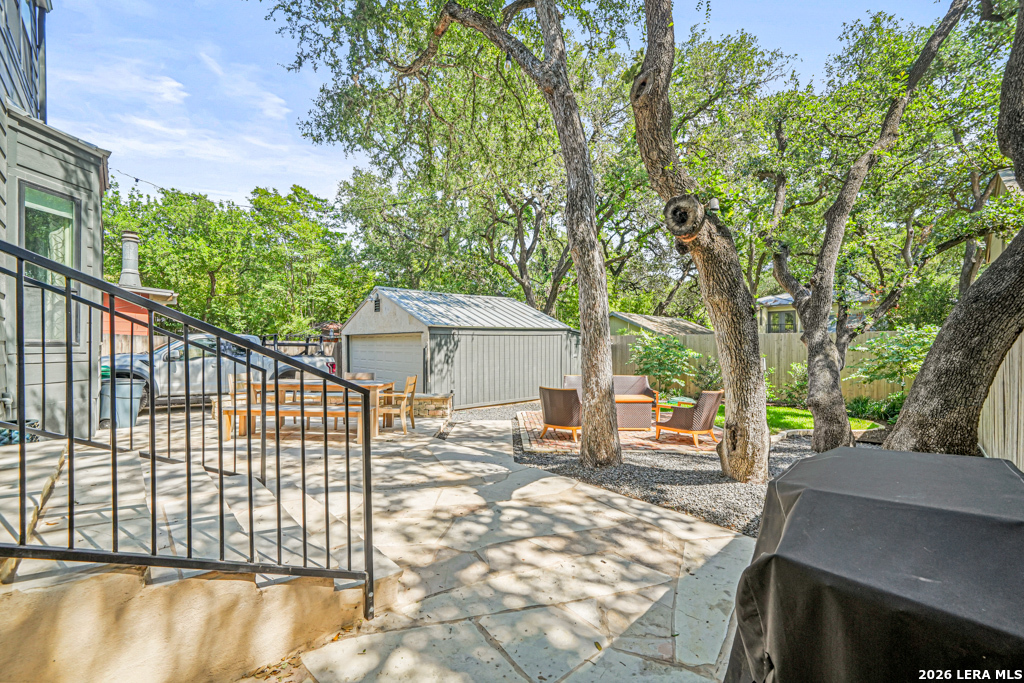 258 TUXEDO AVE