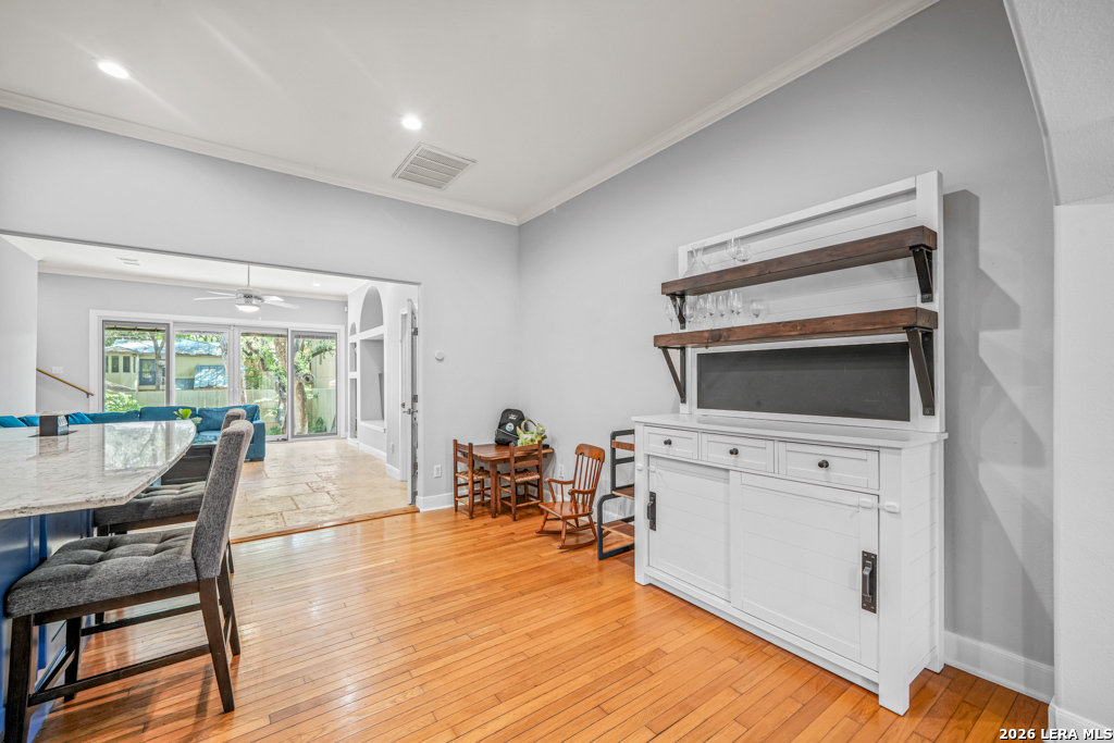 258 TUXEDO AVE