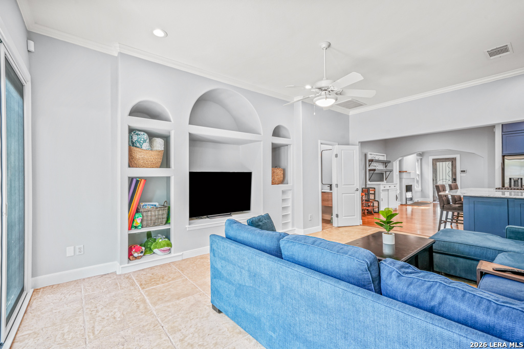 258 TUXEDO AVE