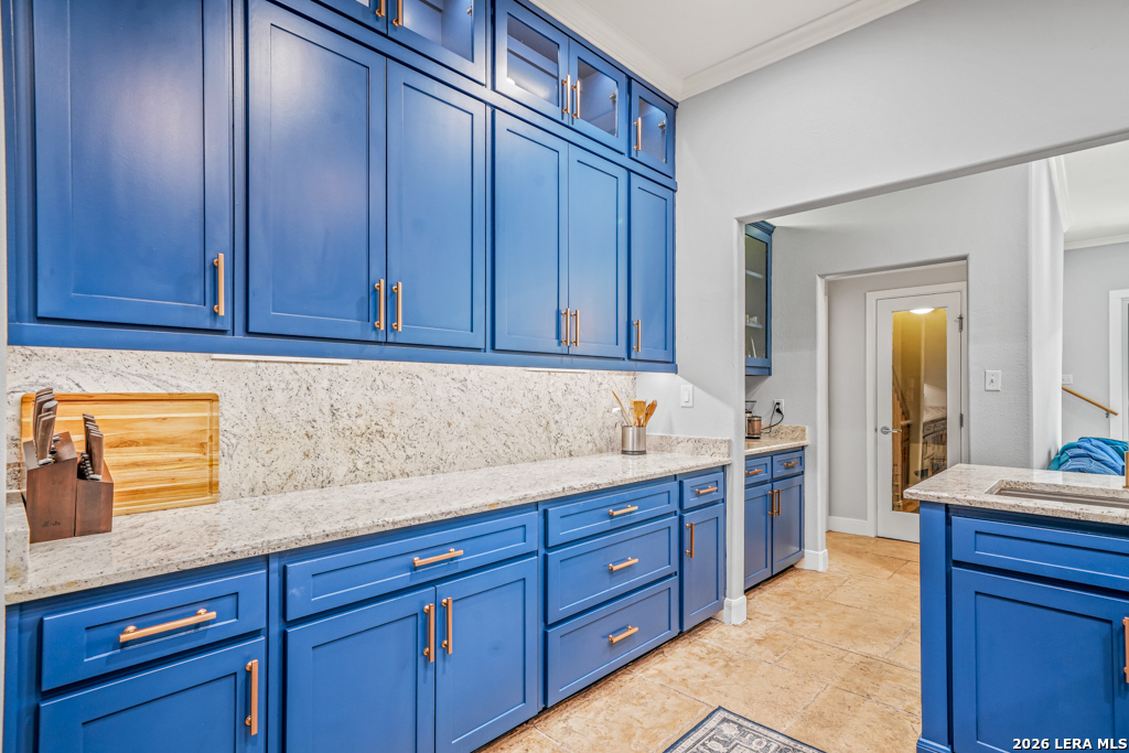 258 TUXEDO AVE