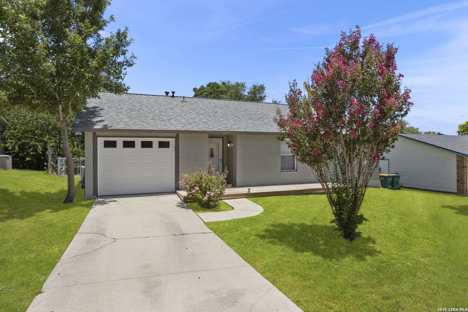 7613 LEAFY HOLLOW CT