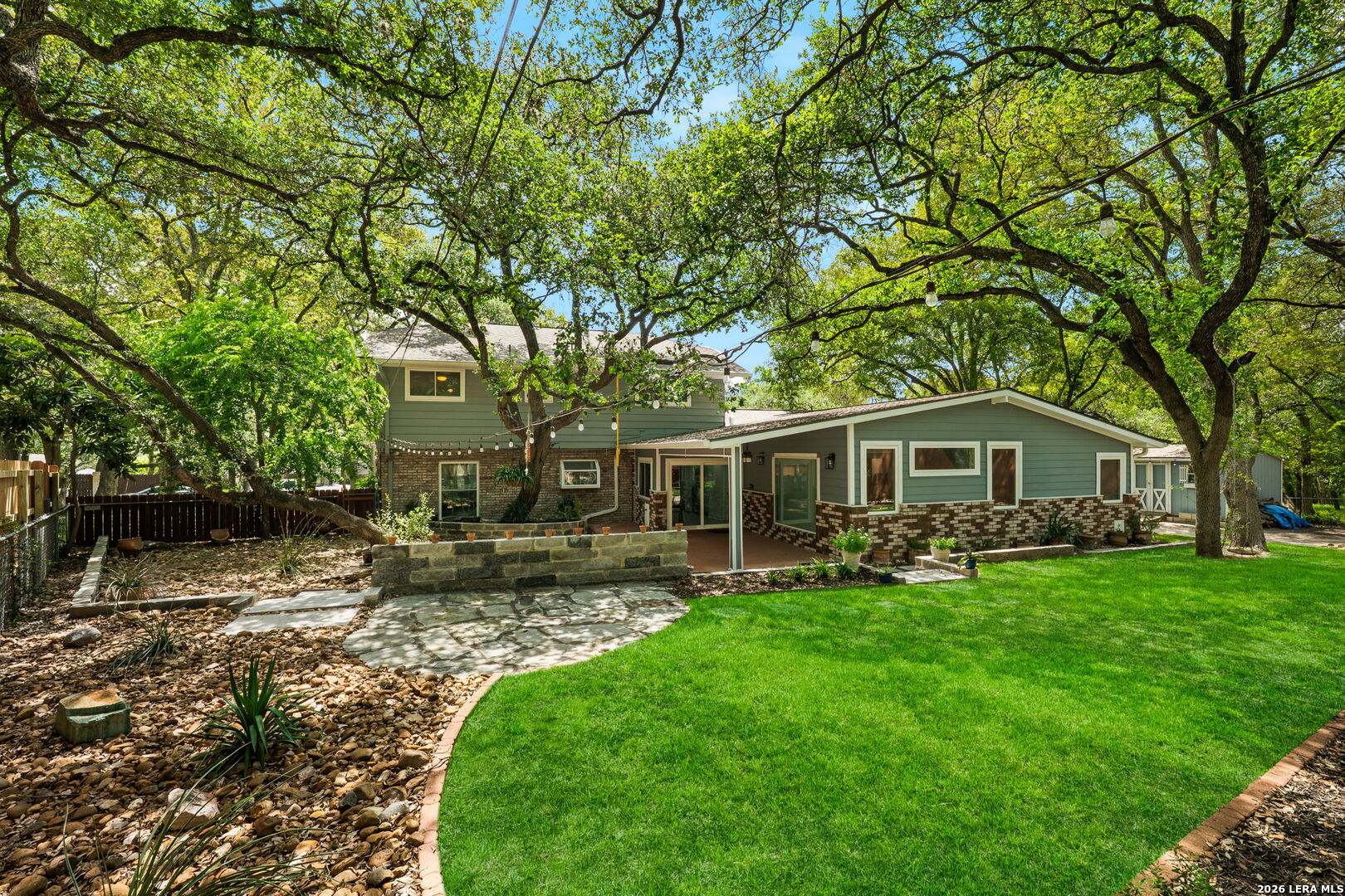 9207 Old Homestead