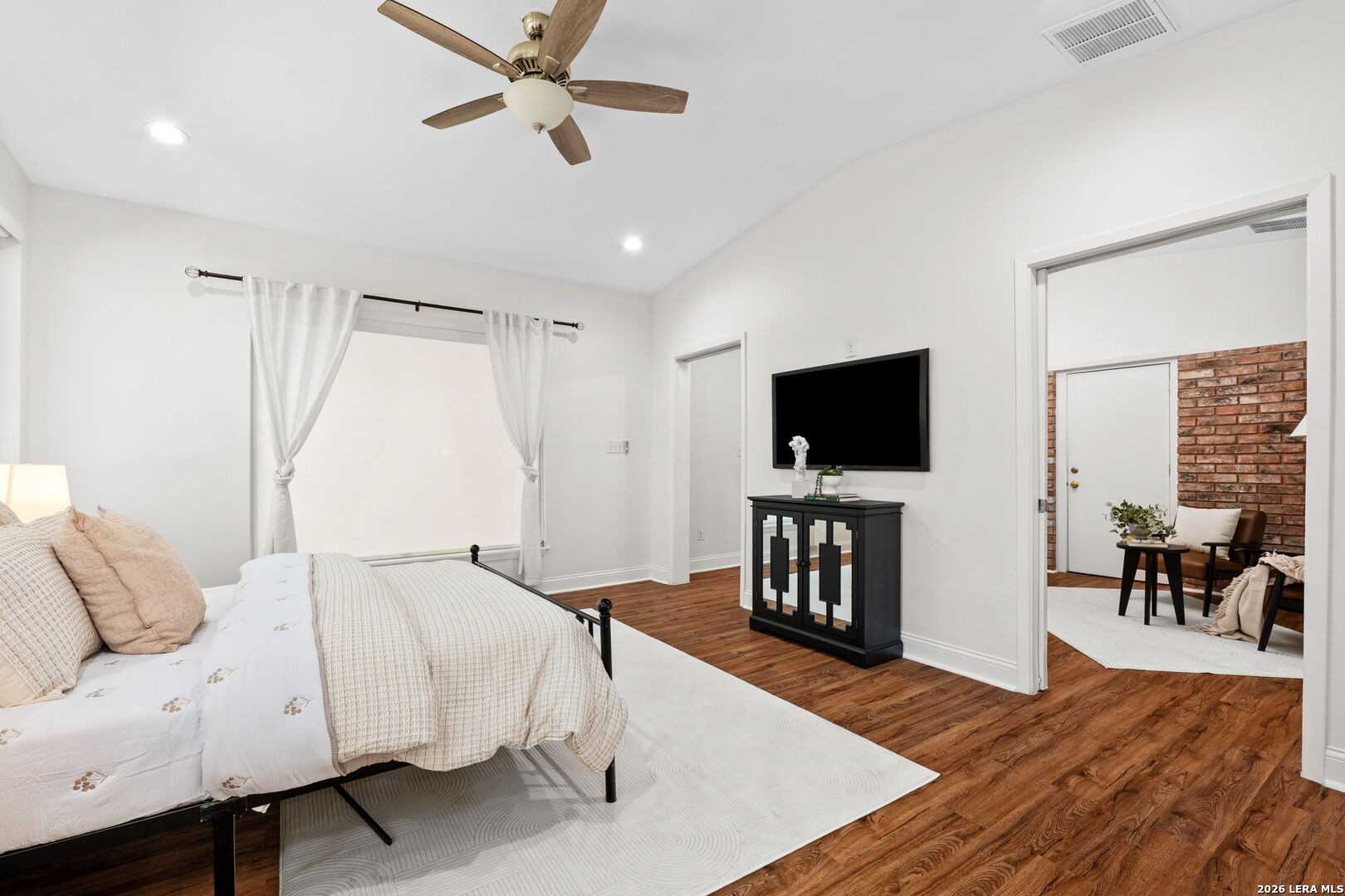 9207 Old Homestead