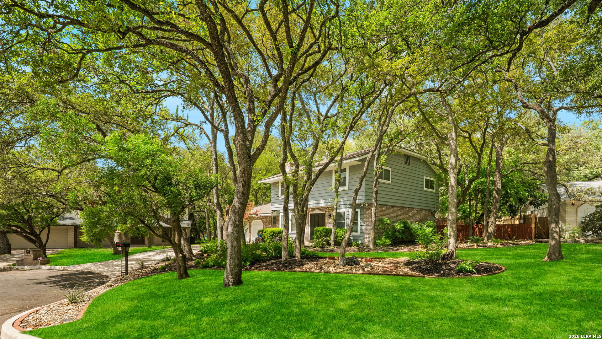 9207 Old Homestead