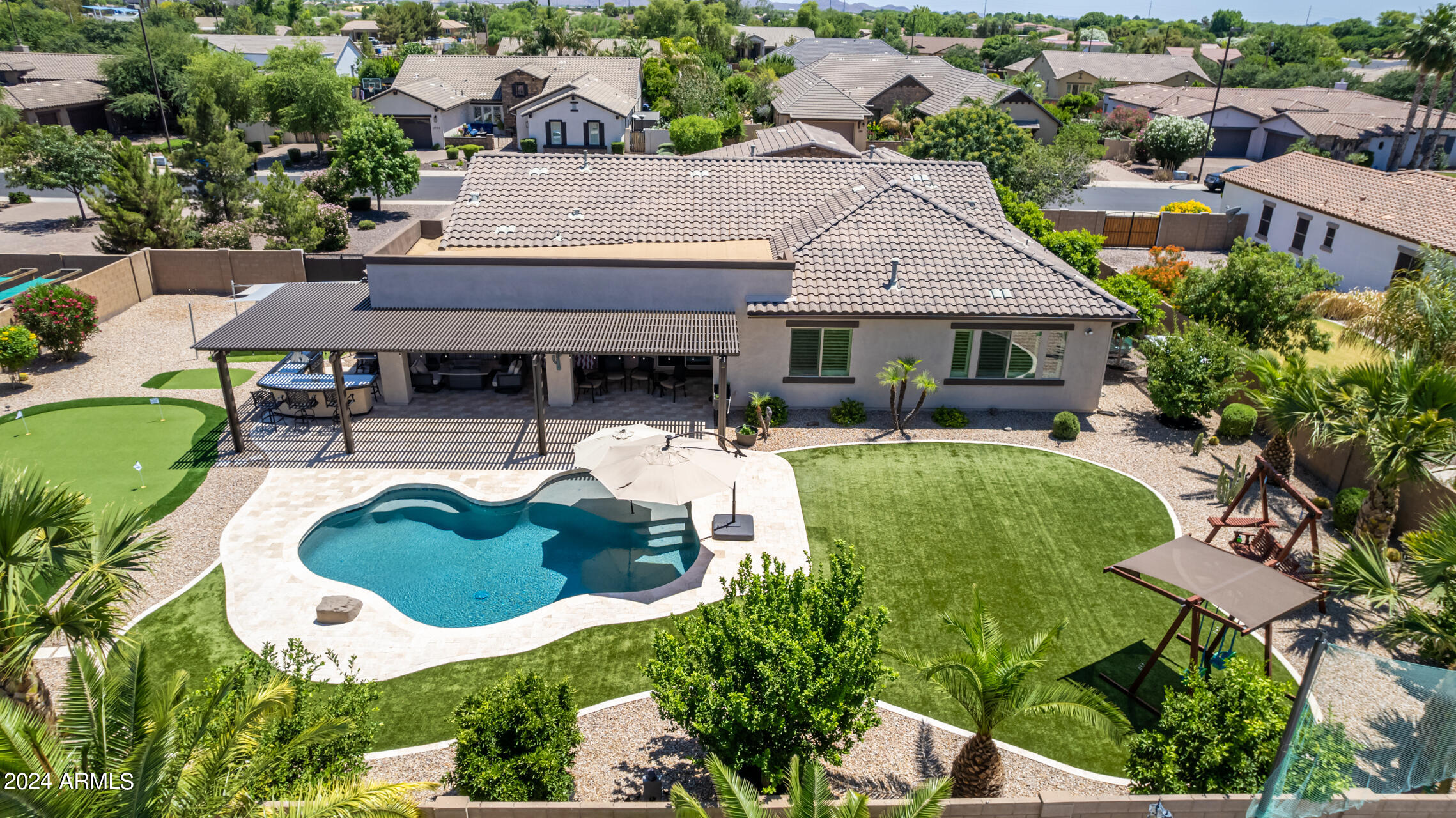 2944 E ORIOLE Drive