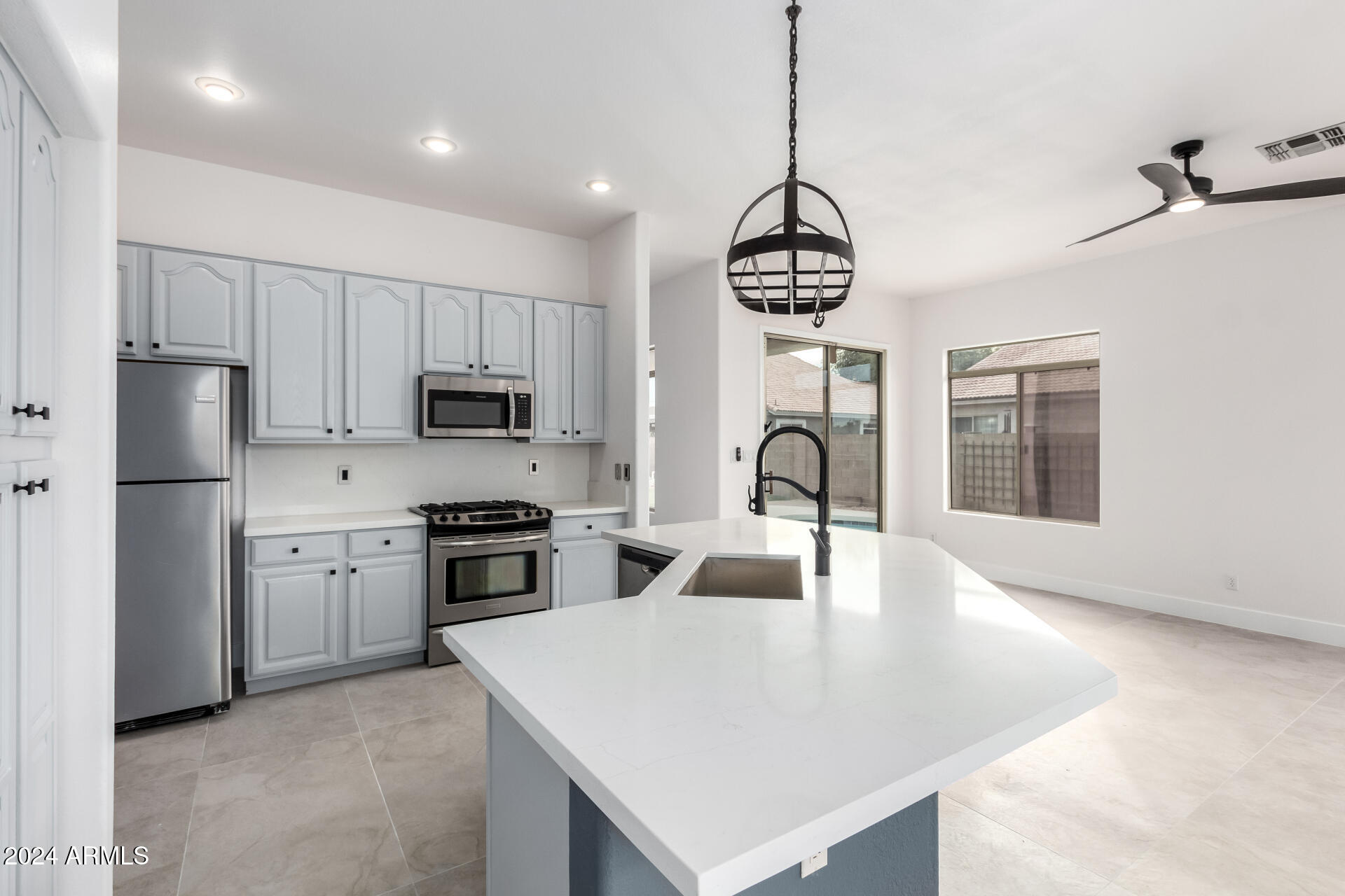 219 E PALOMINO Court