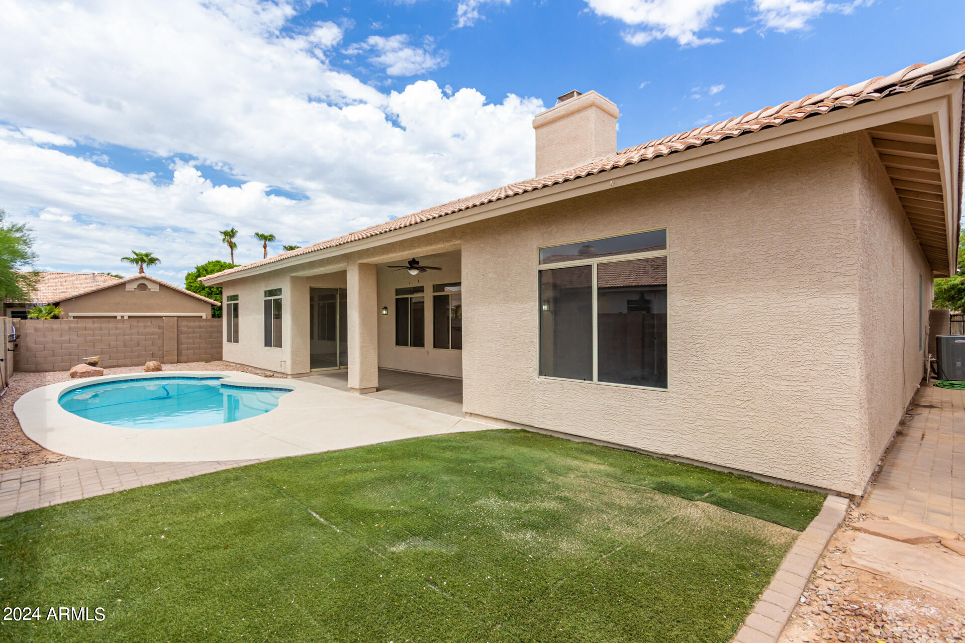 219 E PALOMINO Court
