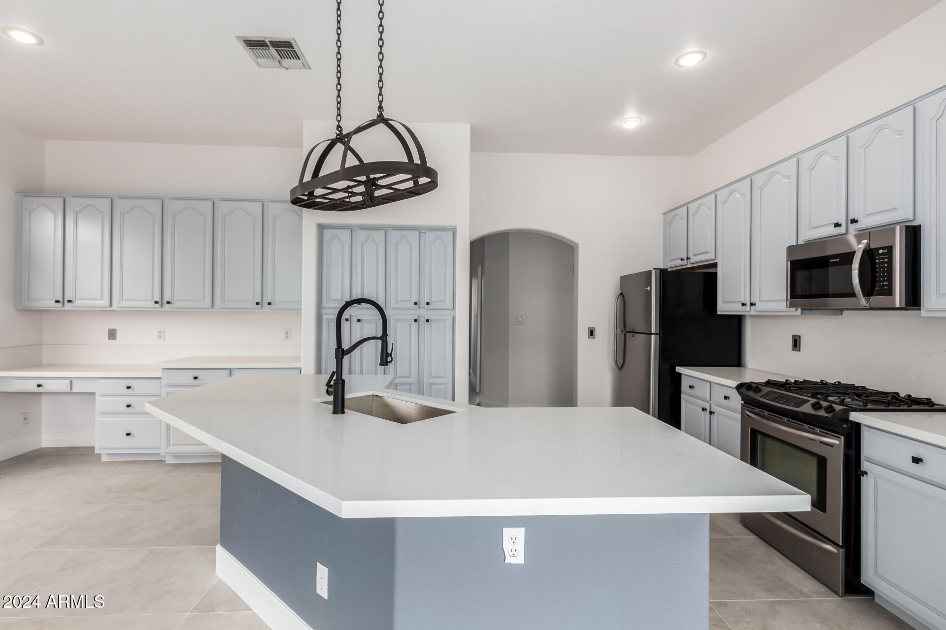 219 E PALOMINO Court