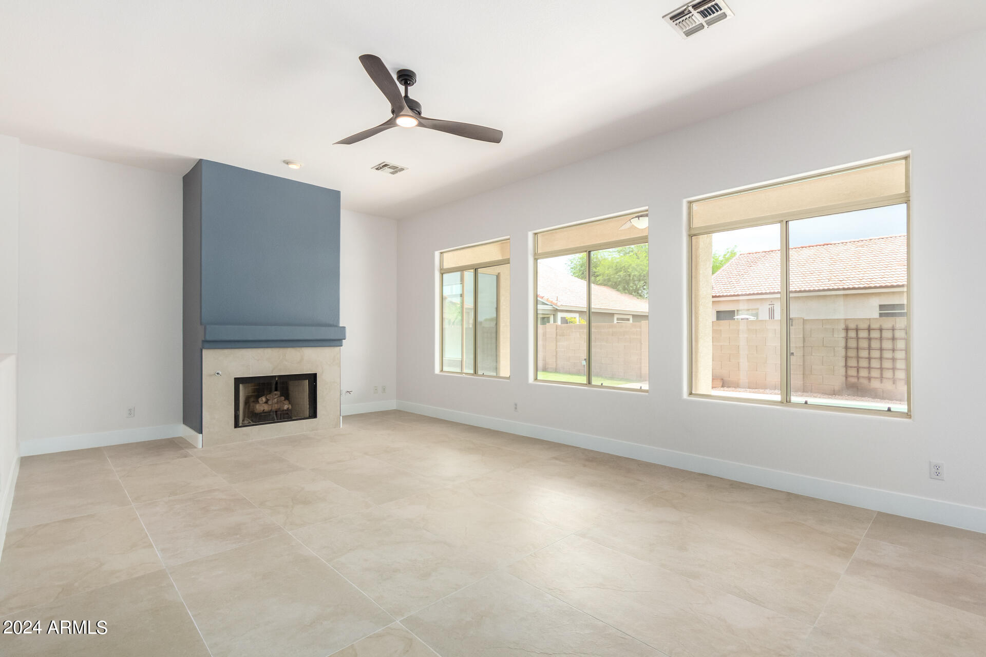 219 E PALOMINO Court