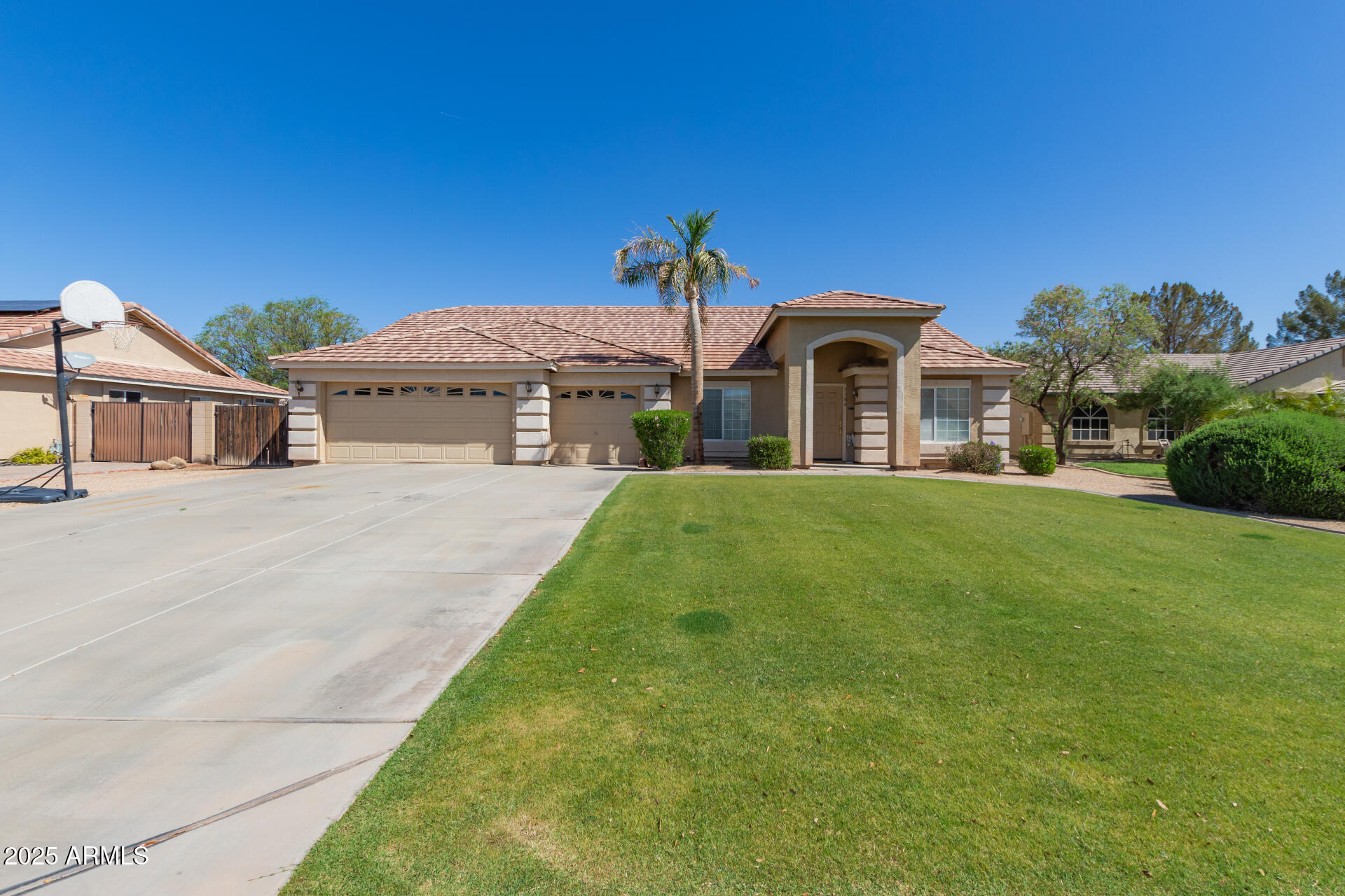 3784 E SIMPSON Court