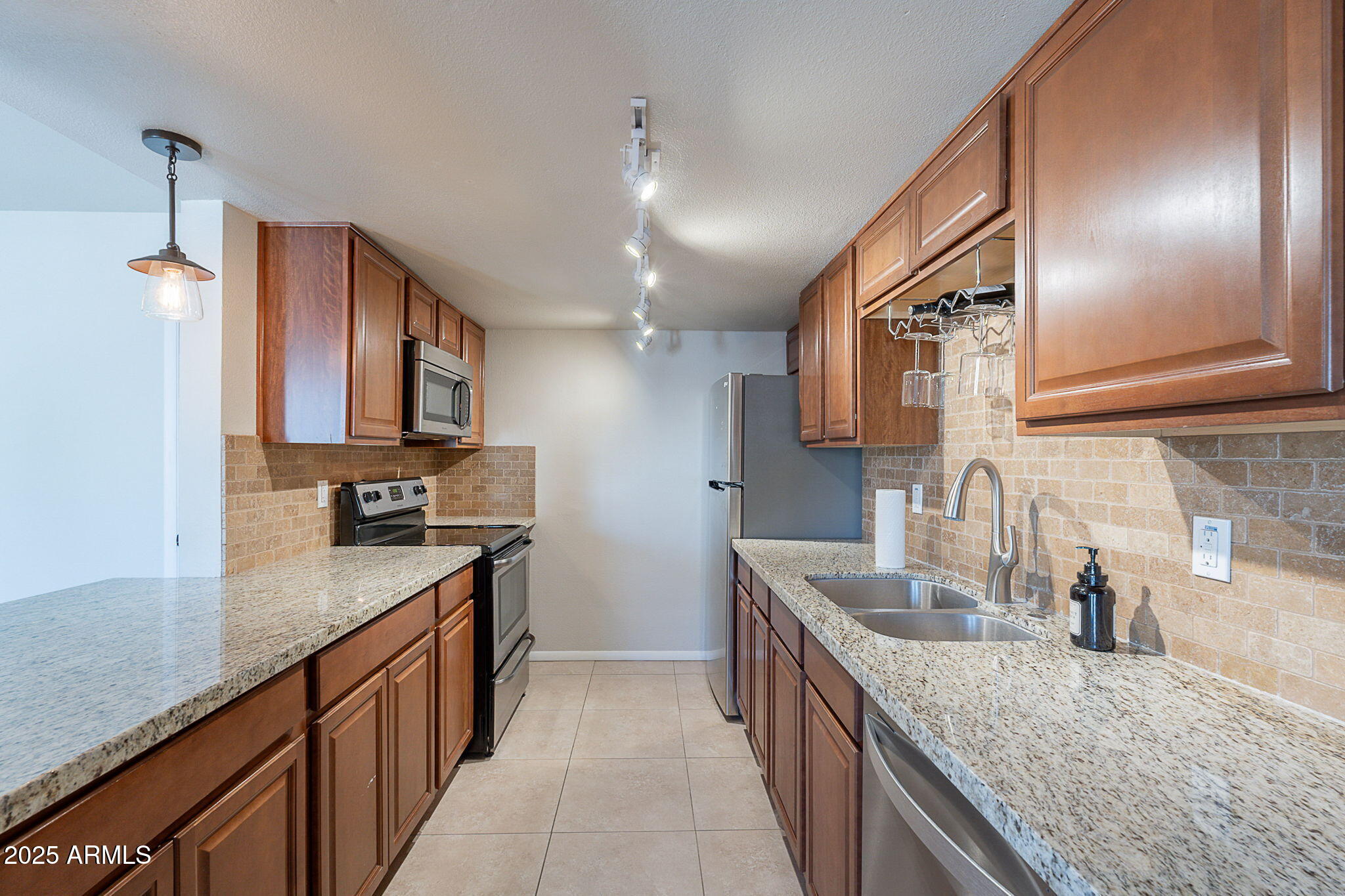 7830 E VALLEY VISTA Drive