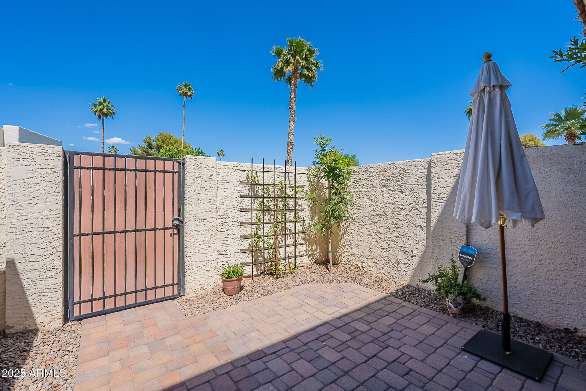 7830 E VALLEY VISTA Drive