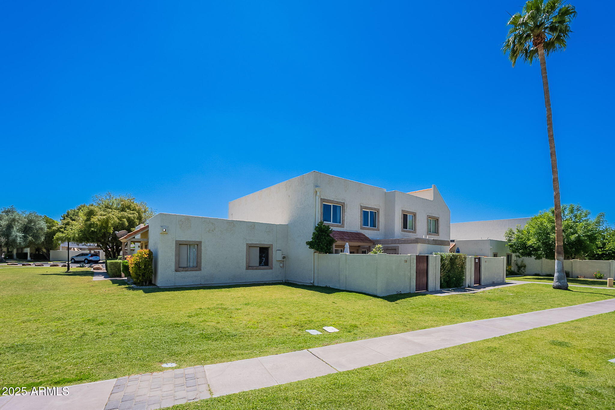 7830 E VALLEY VISTA Drive