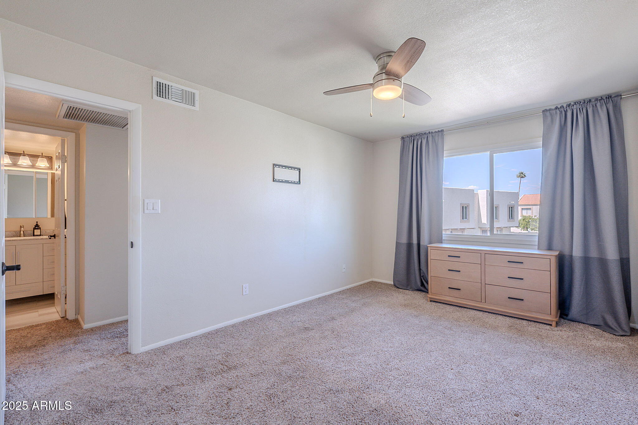 7830 E VALLEY VISTA Drive