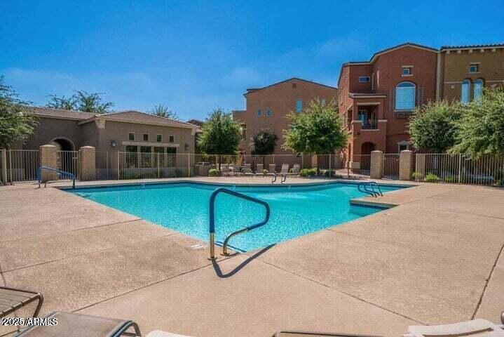 240 W JUNIPER Avenue 1015