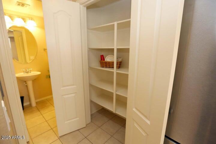 240 W JUNIPER Avenue 1015