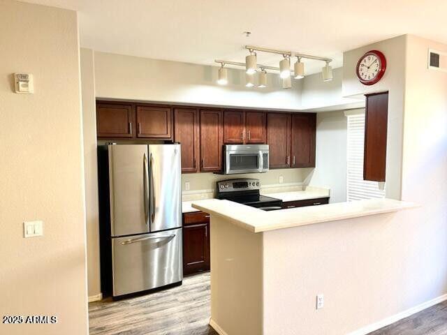 240 W JUNIPER Avenue 1015