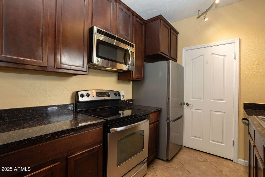 14145 N 92ND Street 1104