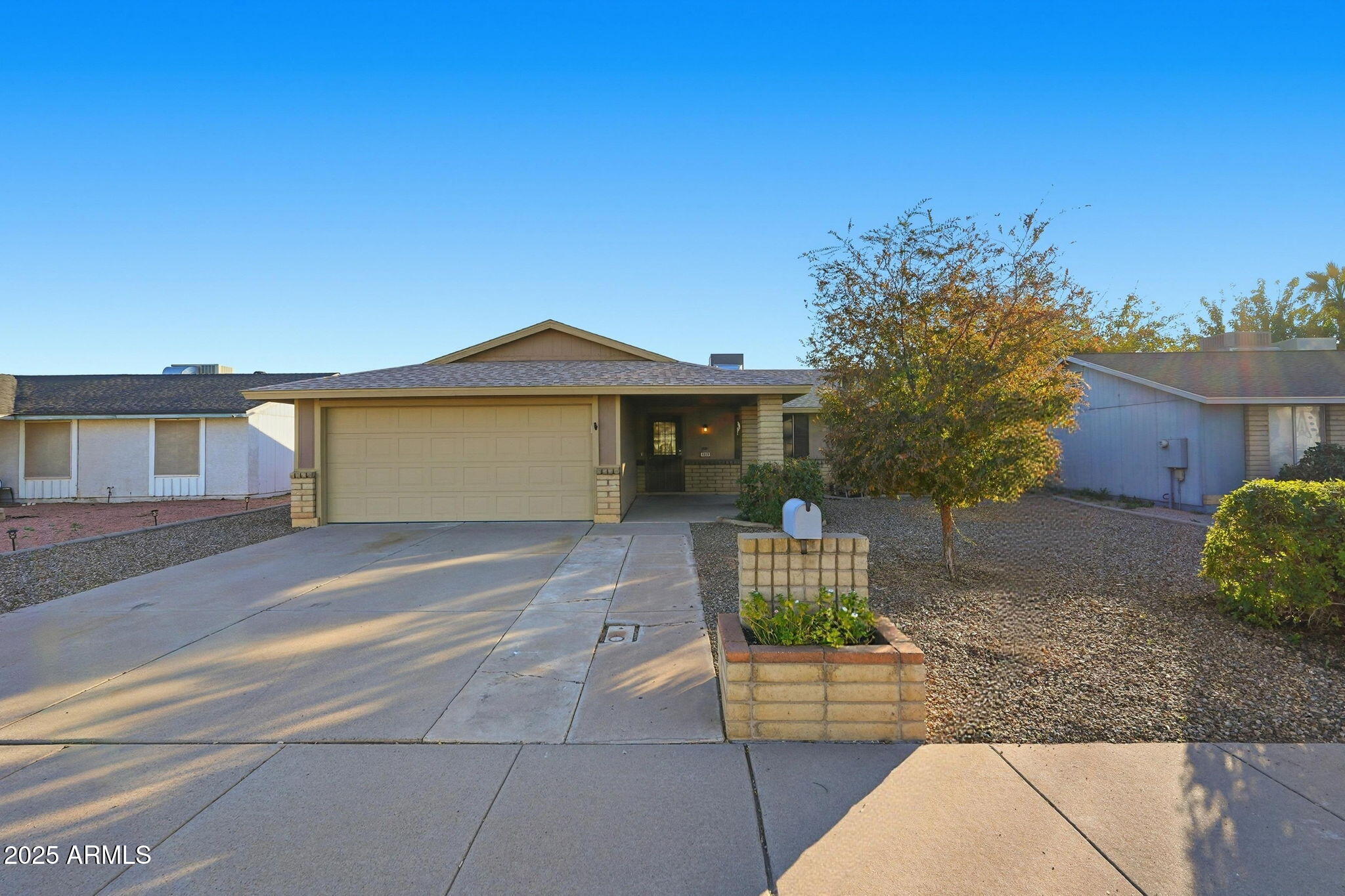 1513 W COLT Road