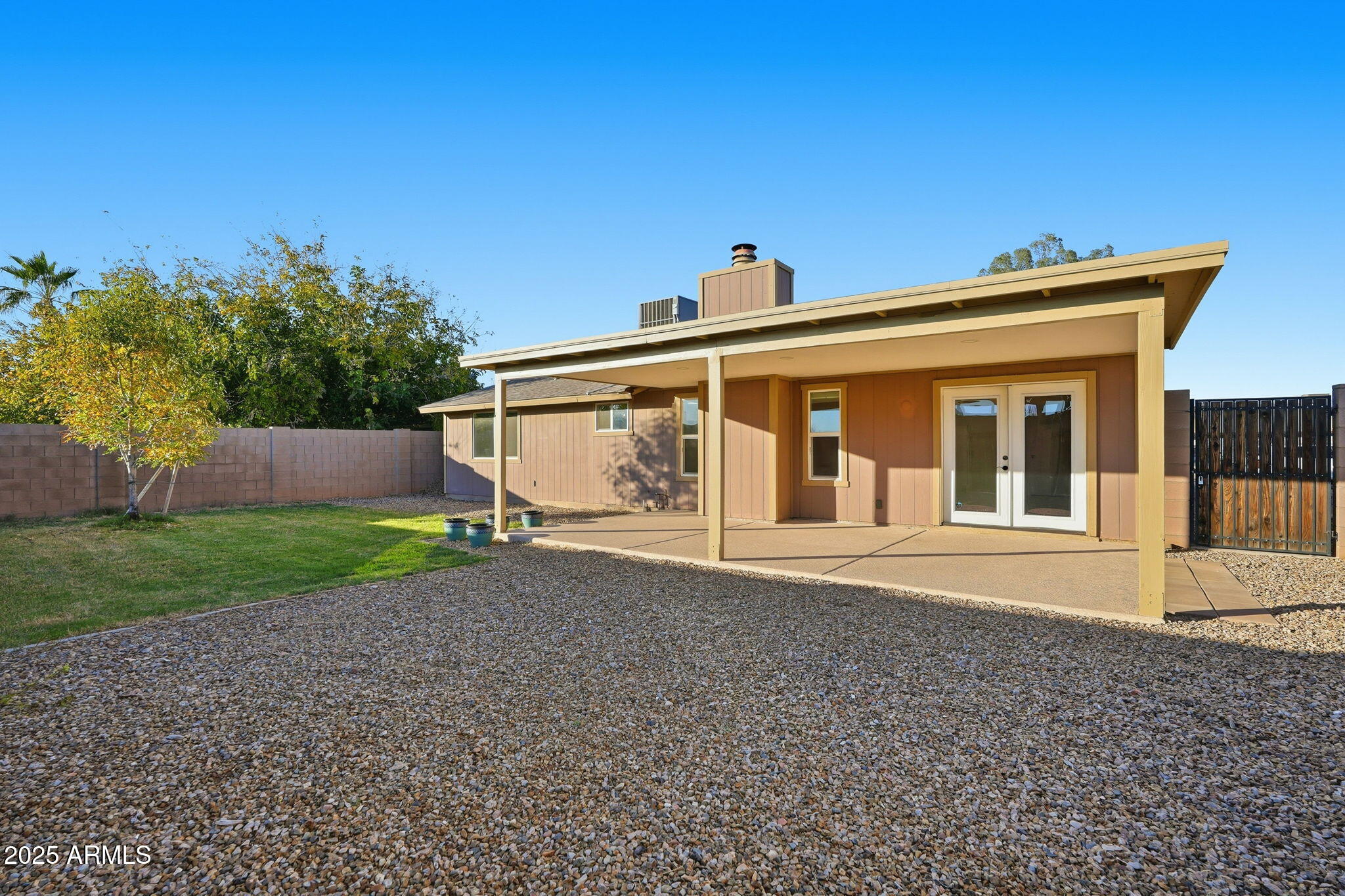 1513 W COLT Road