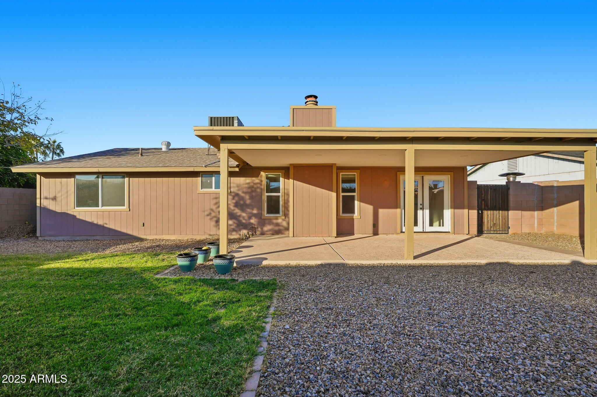 1513 W COLT Road