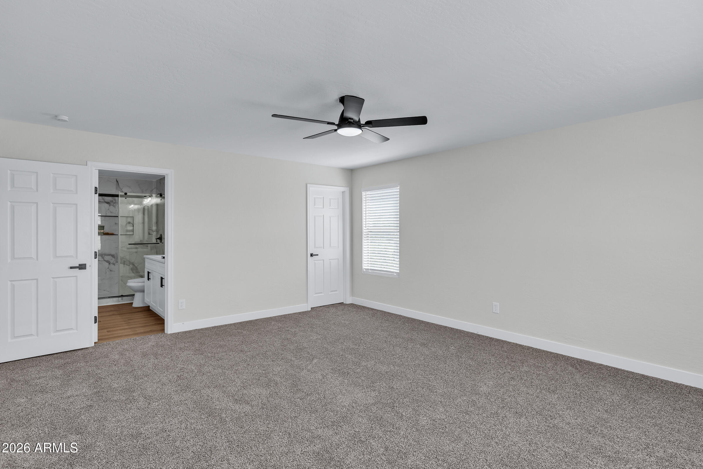 3854 S CALDERON