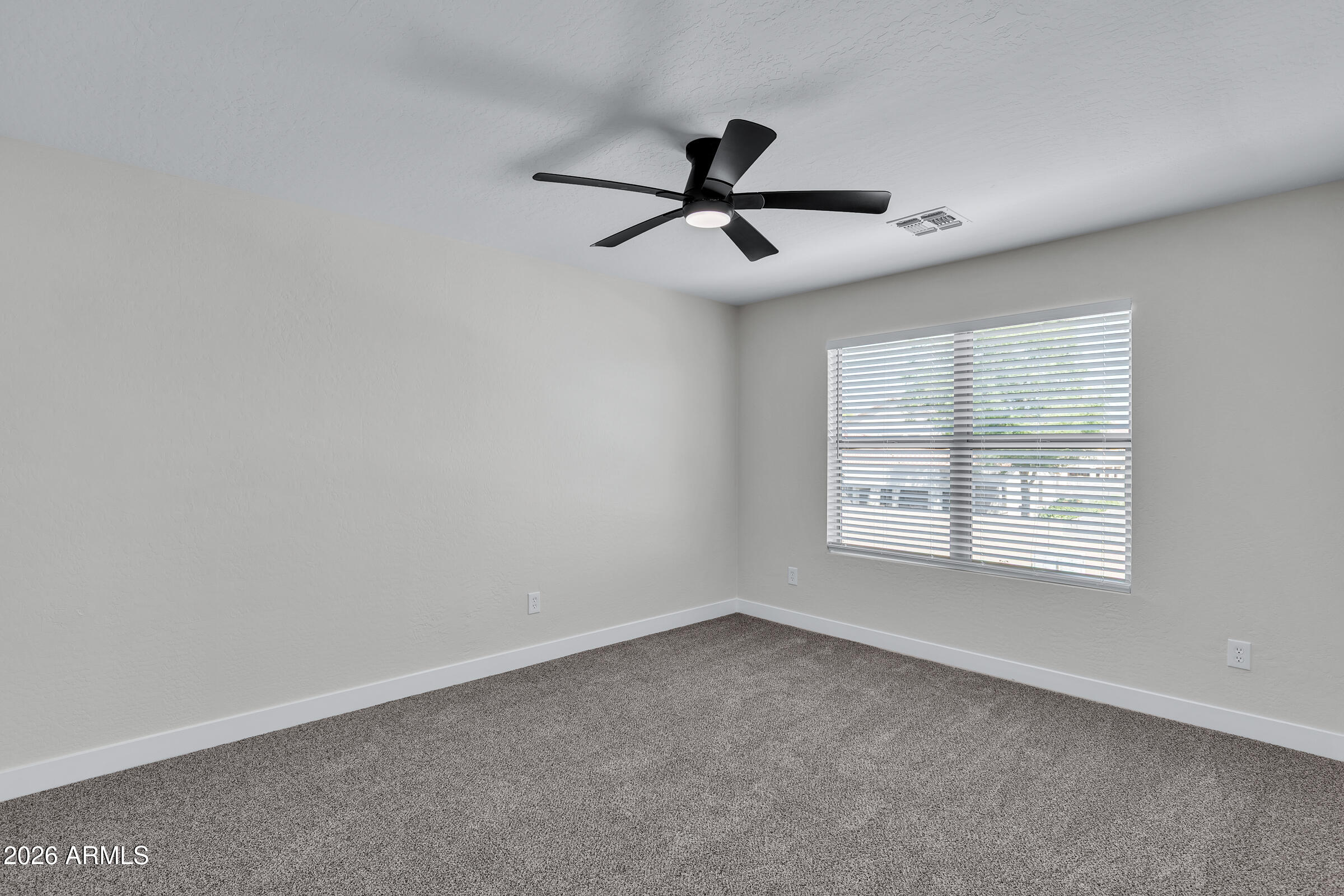3854 S CALDERON
