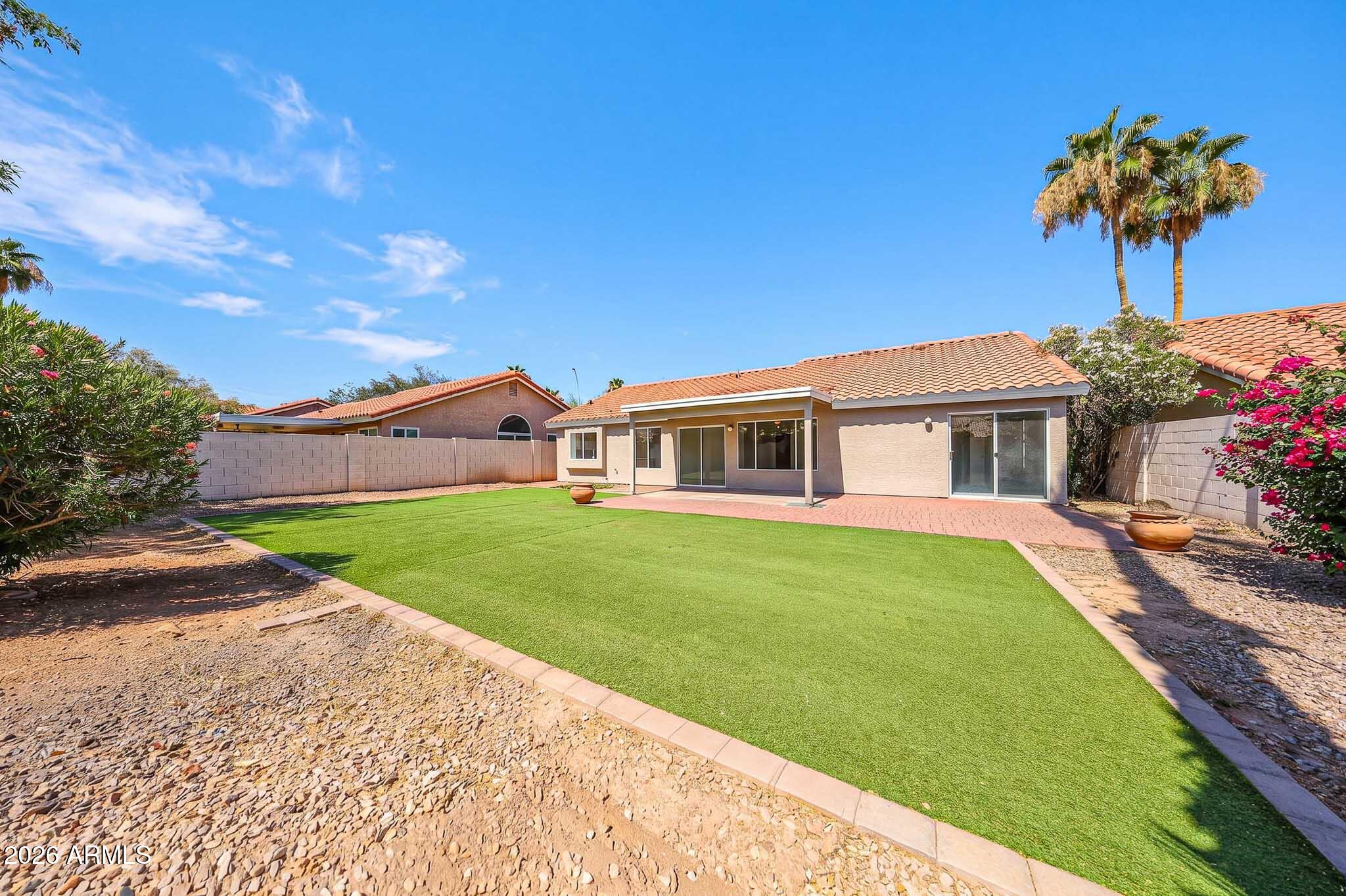 3800 W LINDA Lane