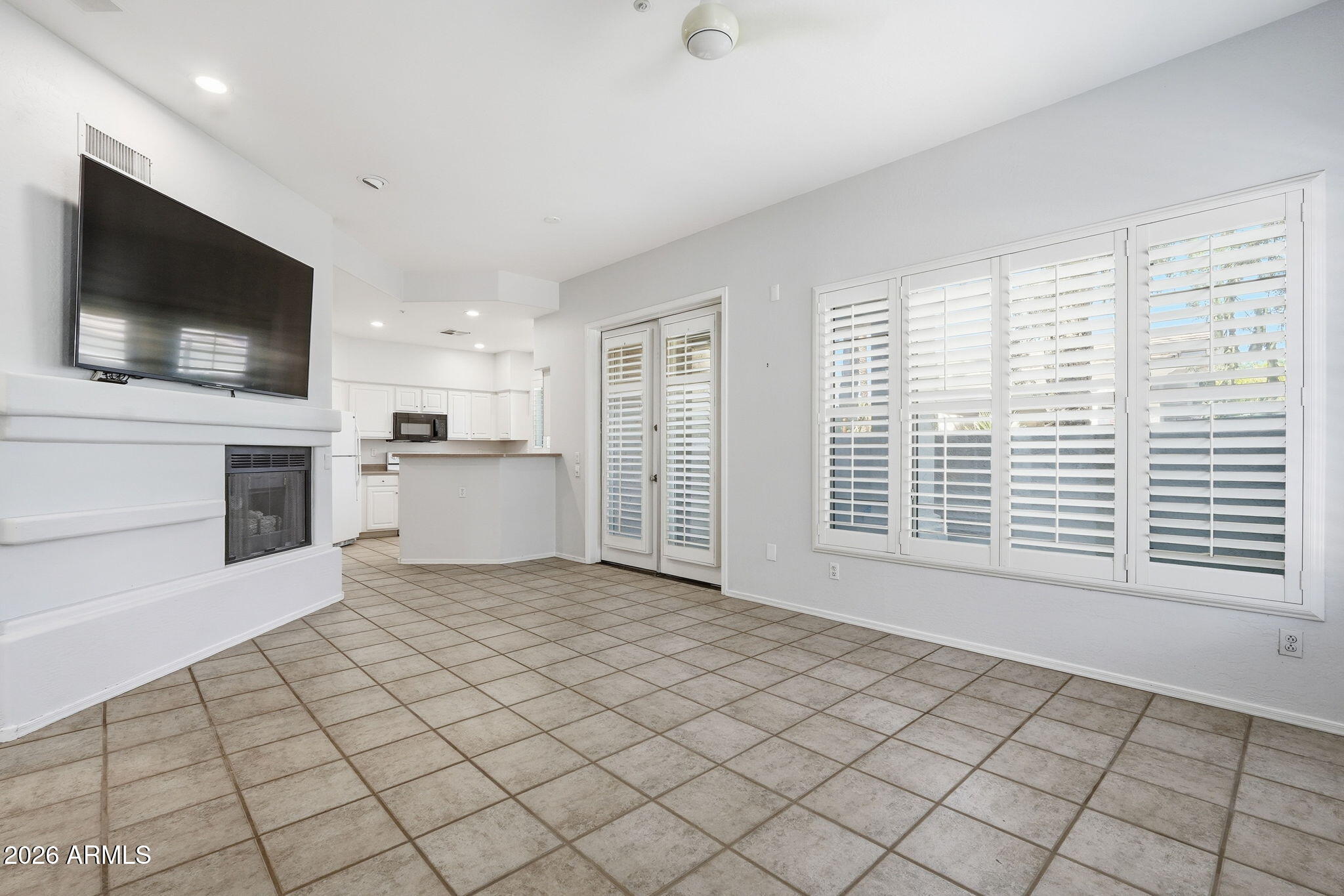 8180 E SHEA Boulevard 1006