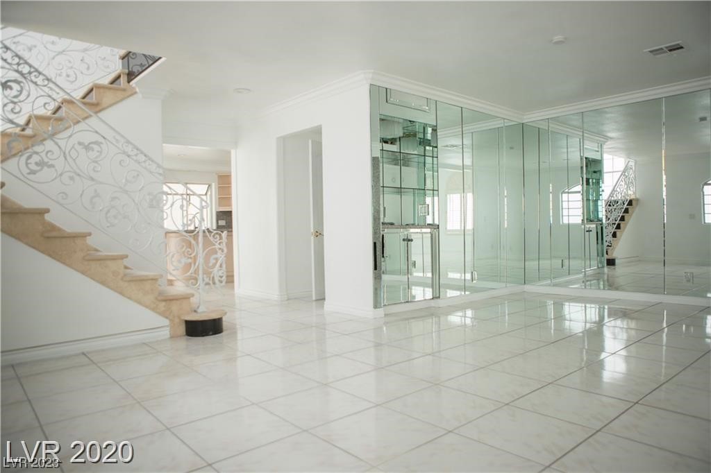 3047 Bel Air Drive